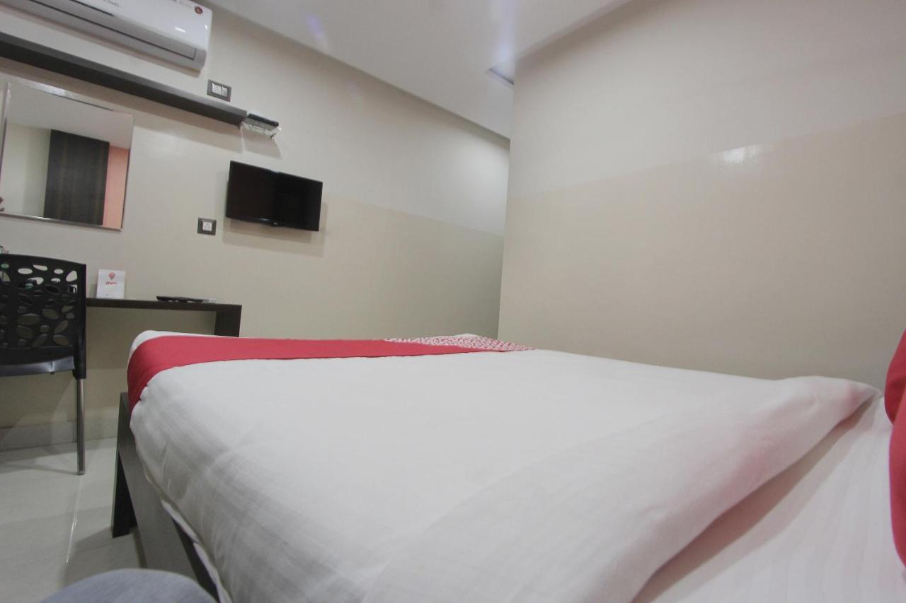 העיר בנגלור Capital O 70534 Habitat Suites And Rooms מראה חיצוני תמונה