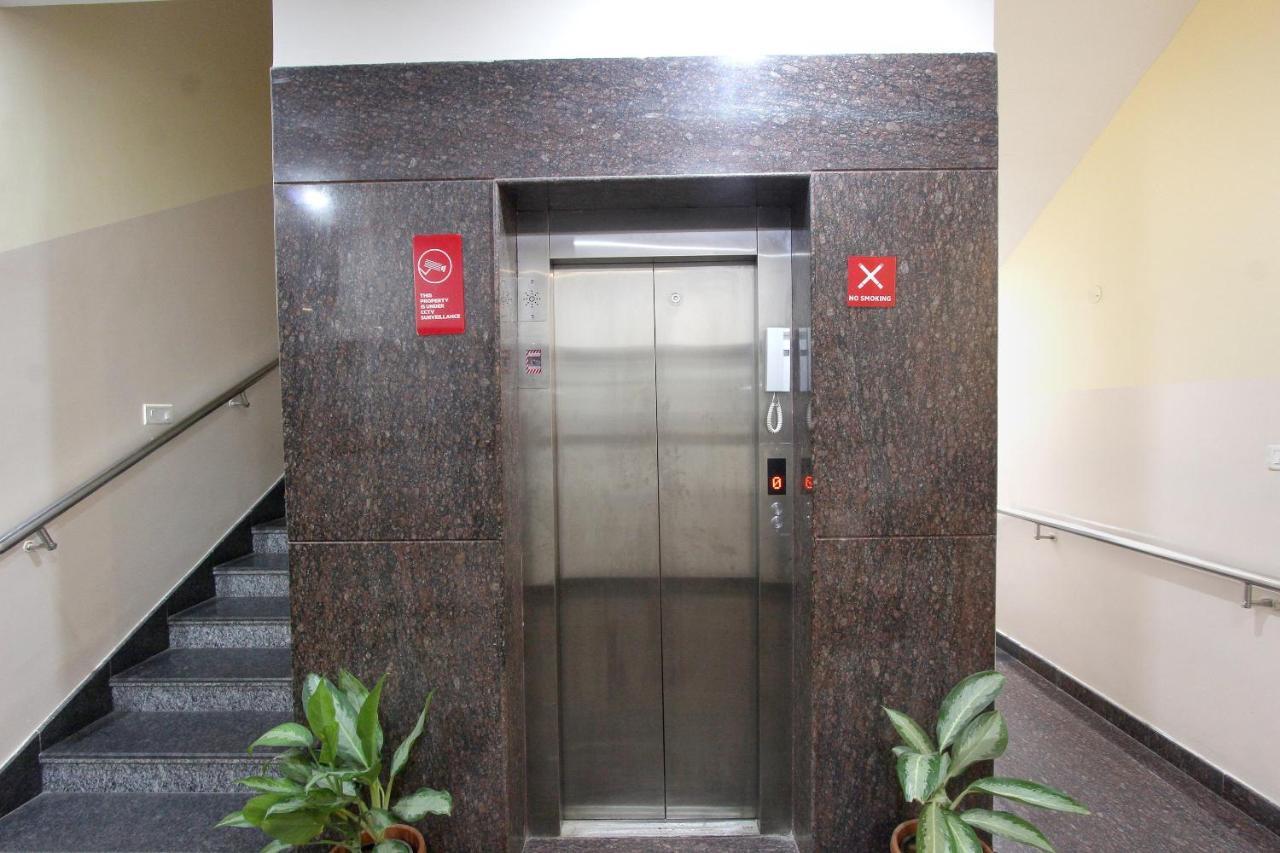 העיר בנגלור Capital O 70534 Habitat Suites And Rooms מראה חיצוני תמונה