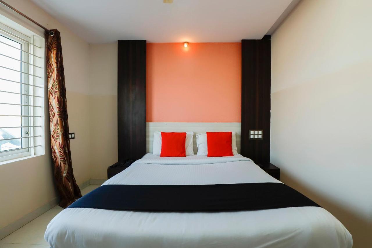 העיר בנגלור Capital O 70534 Habitat Suites And Rooms מראה חיצוני תמונה