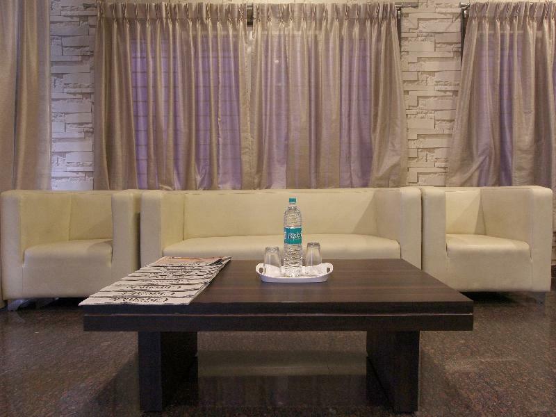 העיר בנגלור Capital O 70534 Habitat Suites And Rooms מראה חיצוני תמונה