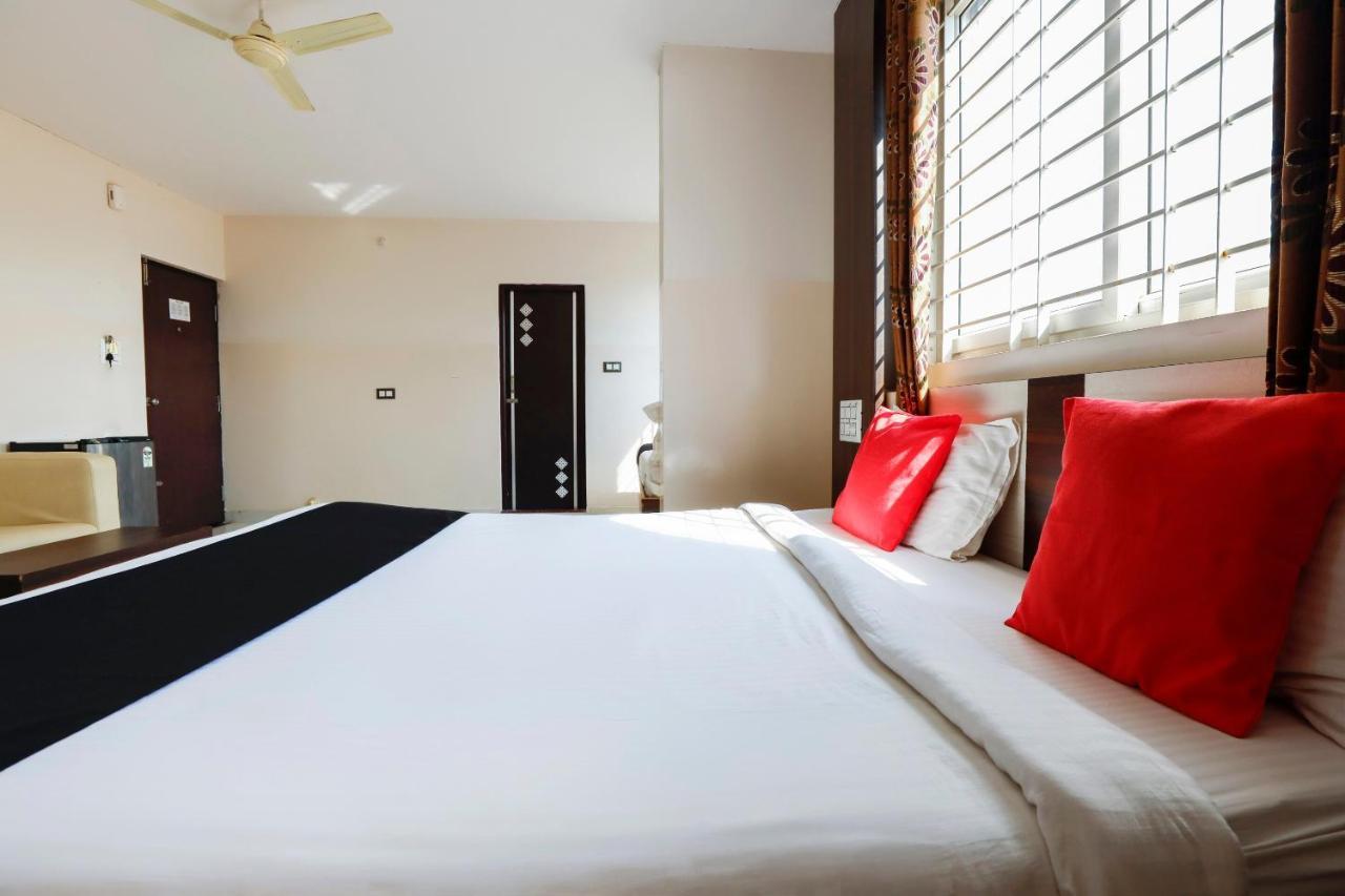 העיר בנגלור Capital O 70534 Habitat Suites And Rooms מראה חיצוני תמונה